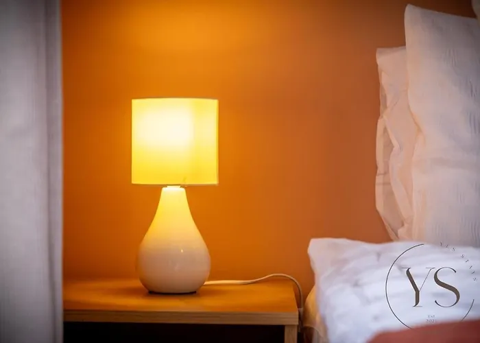 Sienna Longton Studio 1D - Wi-Fi, Alton Towers, Netflix