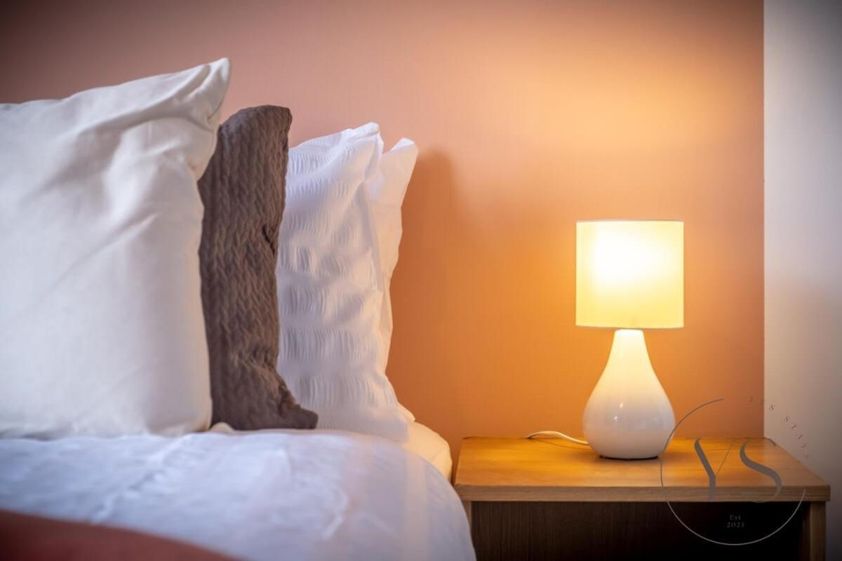 Sienna Longton 1d - Wi-fi, Alton Towers, Netflix Apartment Stoke-on-Trent